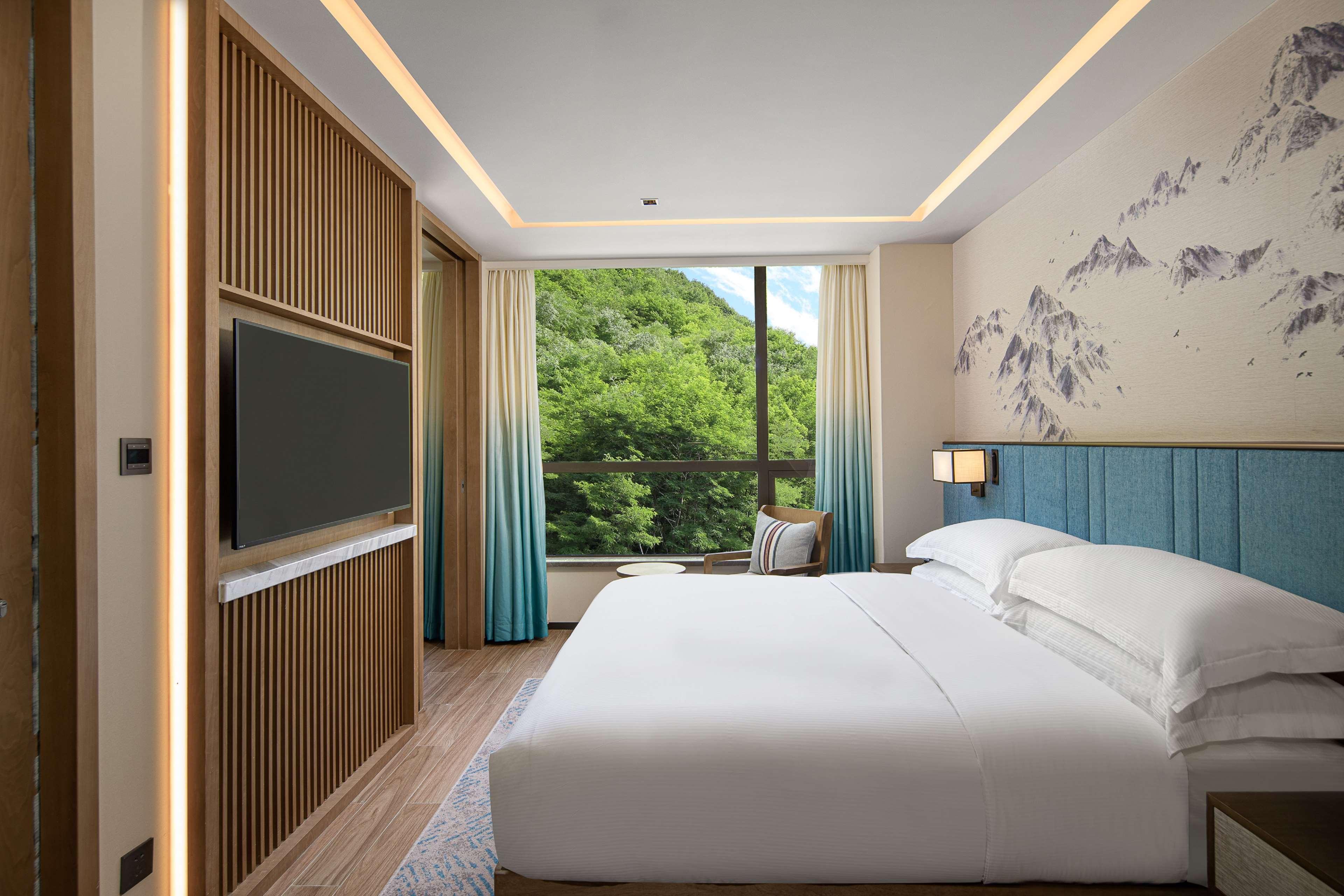 Hilton Jiuzhaigou Resort Zhangzha Town Exterior foto